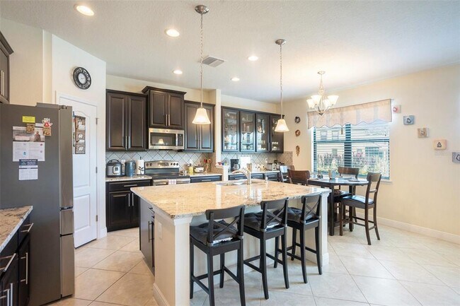 Building Photo - 15213 Capri Isle Ln
