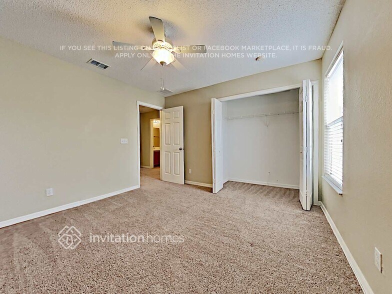 Building Photo - 140 Walnut Crest Run