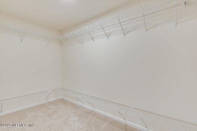 Building Photo - 88 N Hamilton Springs Rd