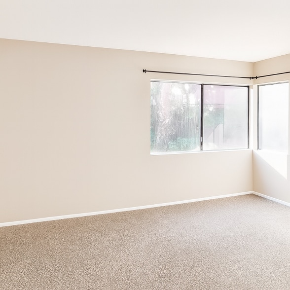 Building Photo - 1443 Avenida La Posta