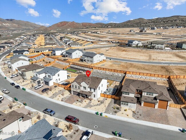 Building Photo - 325 S Pah Rah Rdg Dr