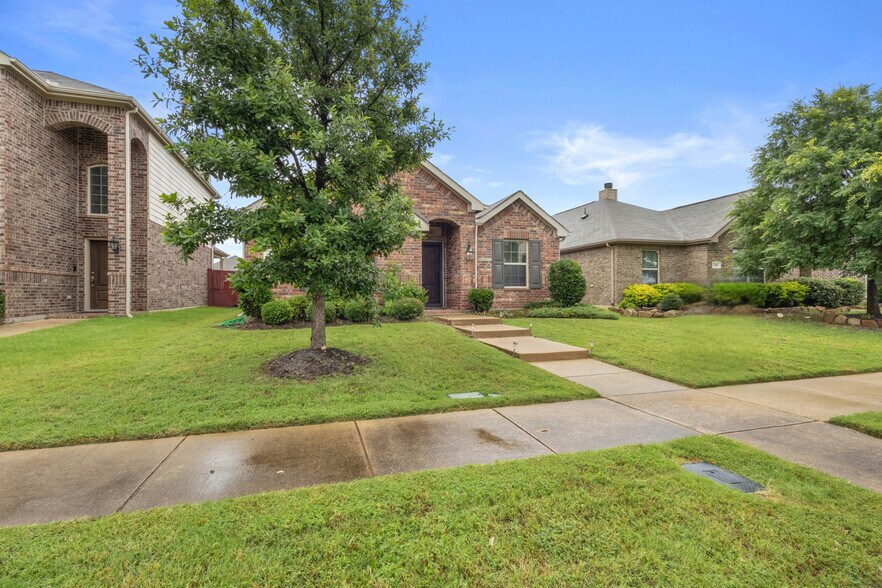 Building Photo - 617 Wounded Knee Dr