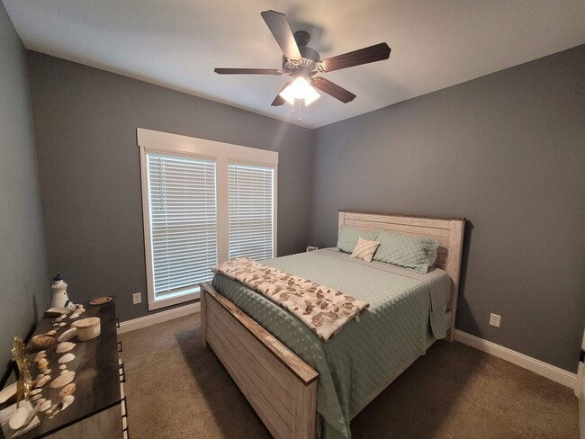 Building Photo - Elegant 4-Bedroom Home with Gourmet Kitchen, Luxurious Primary Suite & Fenced Yard in Hahira!