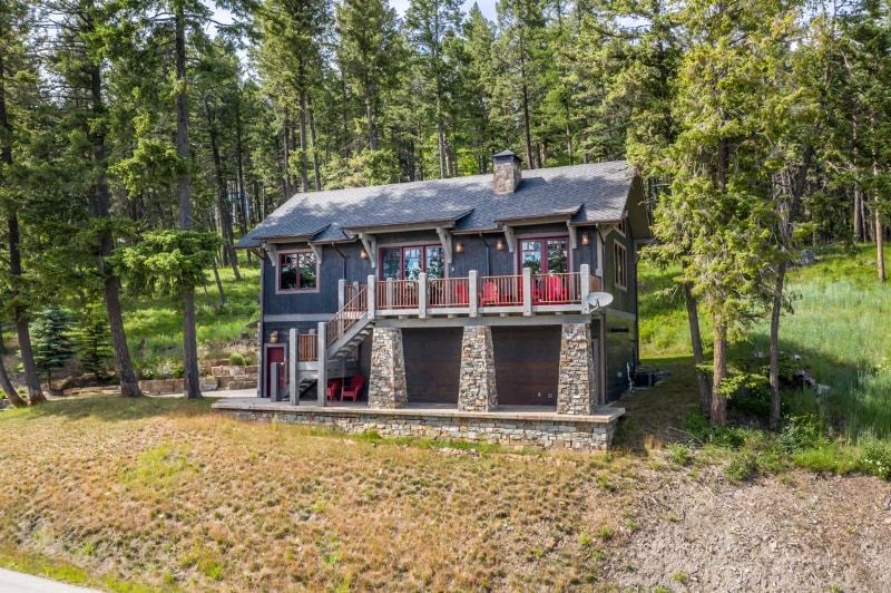 Building Photo - 3621 E Lakeshore Dr