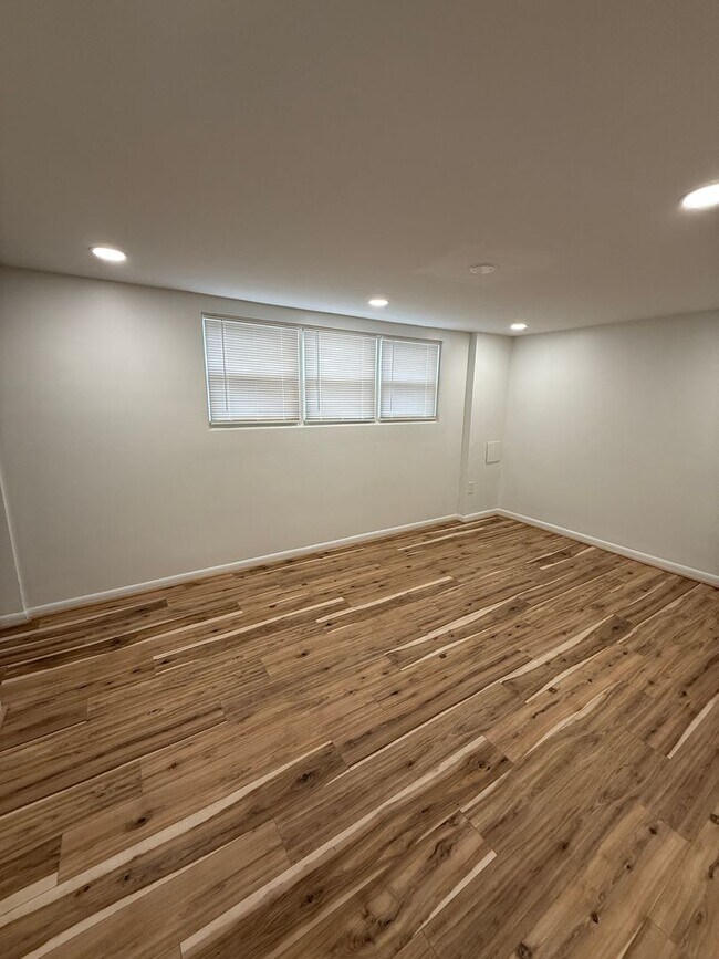 Building Photo - 1411 Harrison St