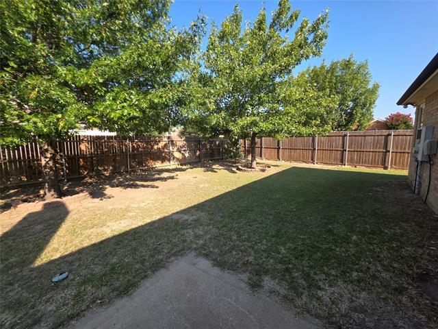 Building Photo - 8541 Rainy Lake Dr