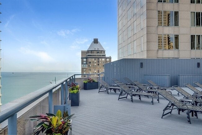 Building Photo - 950 N Michigan Ave