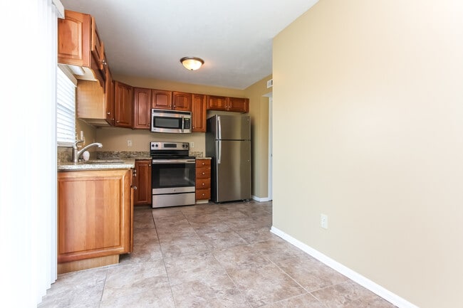 Building Photo - 11031 Fall Dr