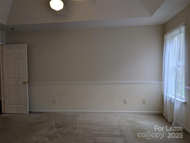 Building Photo - 3114 Pine Pointe St