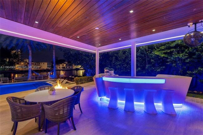 Building Photo - 528 Lakeview Ct