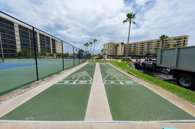 Building Photo - 500 Palm Springs Blvd