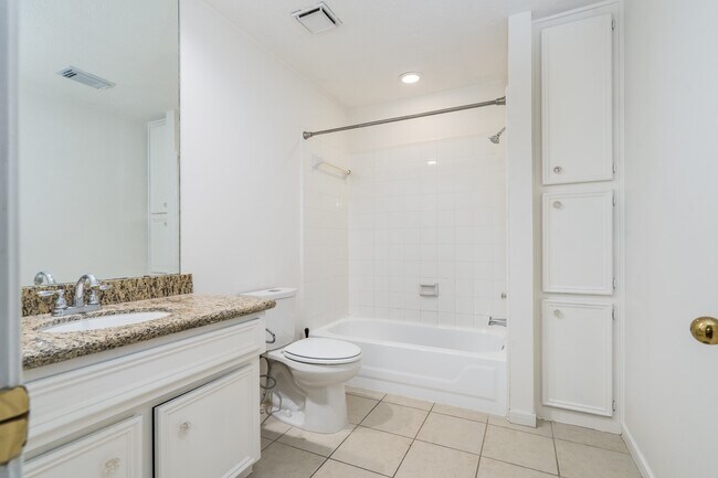 Building Photo - 14207 Vista Mar Cir