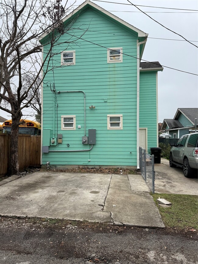 Building Photo - 5201 Leeland St