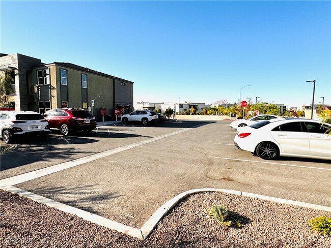 Building Photo - 1147 Tektite Ave