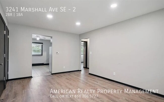 Building Photo - 3241 Marshall Ave SE