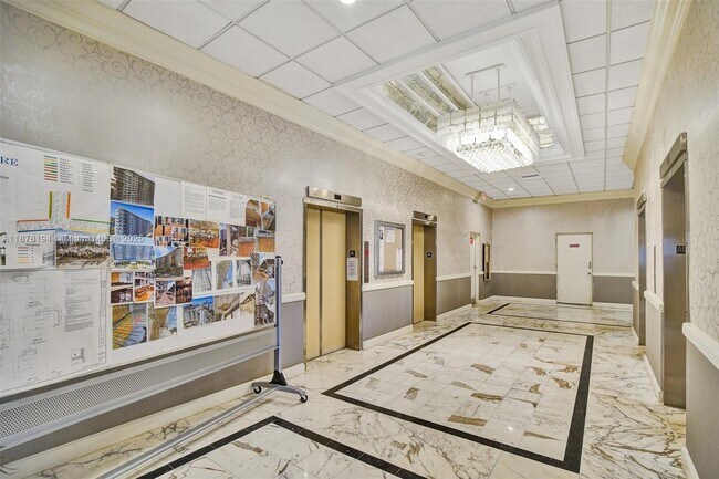 Building Photo - 3800 S Ocean Dr