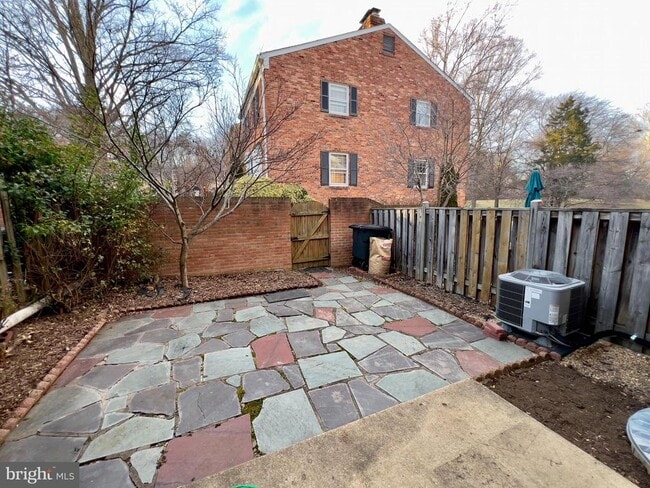 Building Photo - 3148 Hartwick Ln