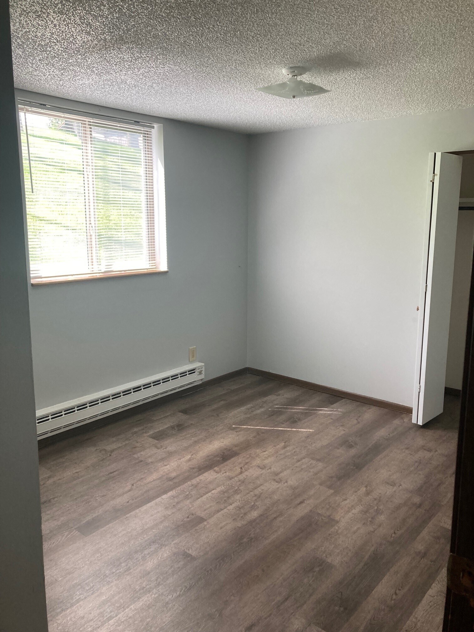 bedroom 1 - 422 N 1st St