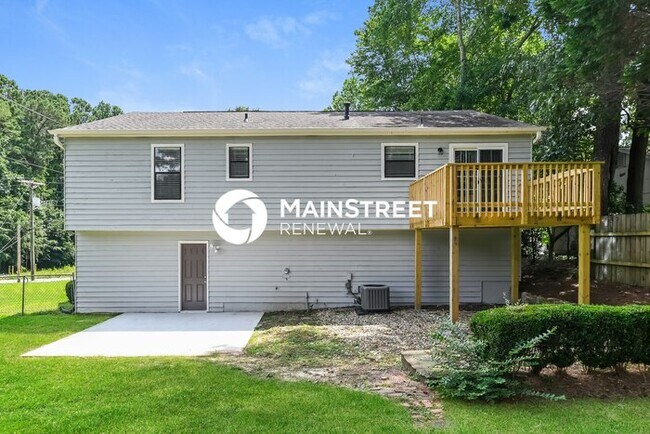 Building Photo - 4 Bedroom Pet-Friendly Home in STONE MOUNTAIN, GA with Main Street Renewal