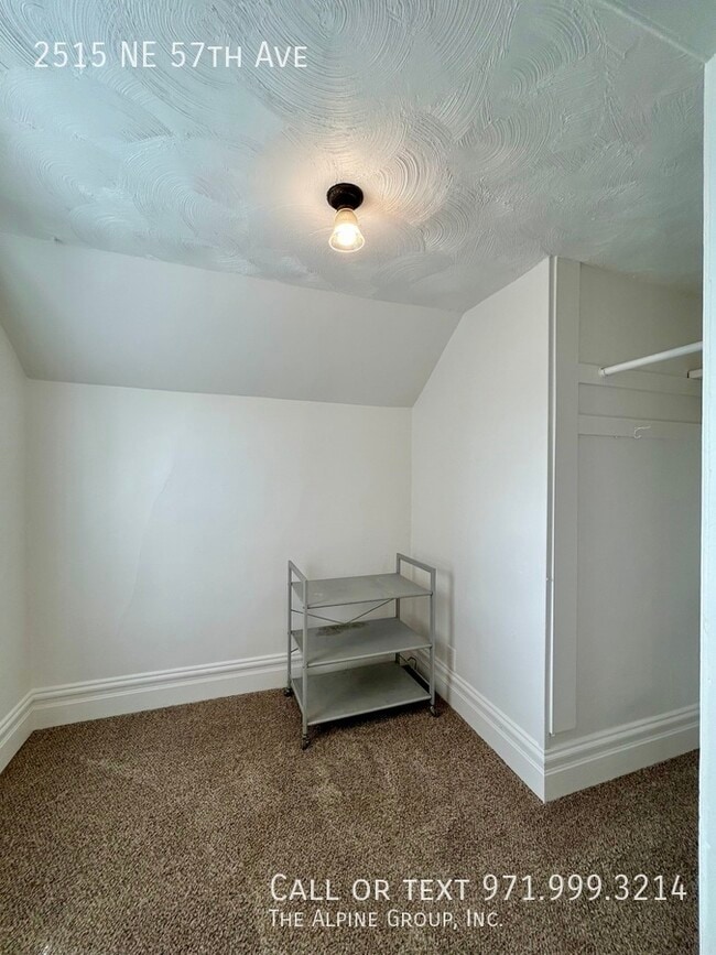 Building Photo - 2515 NE 57th Ave
