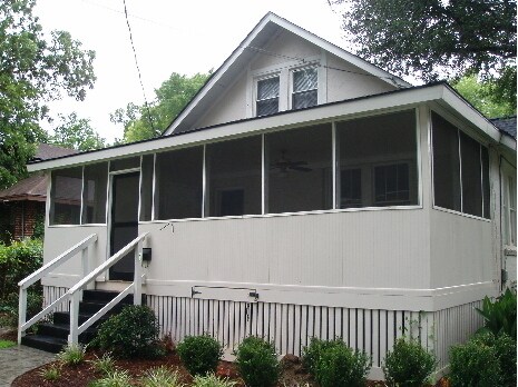 Building Photo - 230 S Gregg St