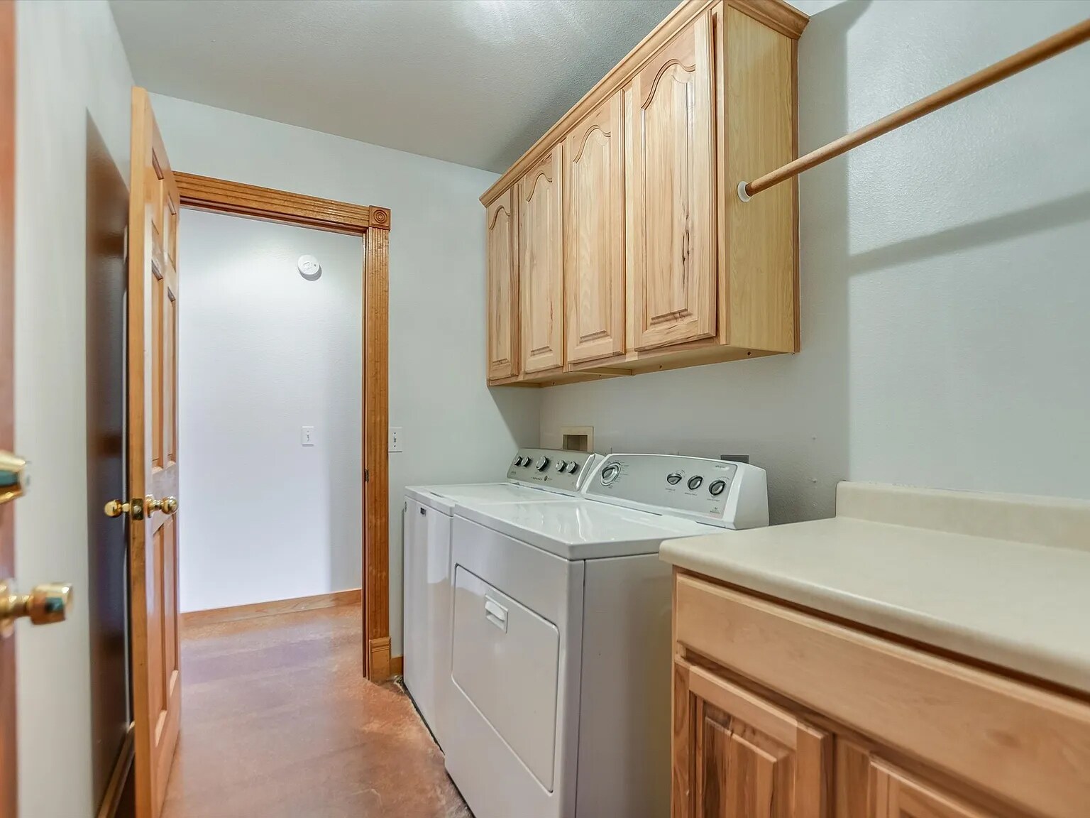 Building Photo - 1010 Foothills Dr