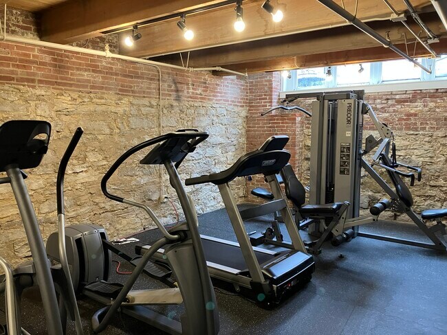 Workout Room 2 - 706 Broadway #506