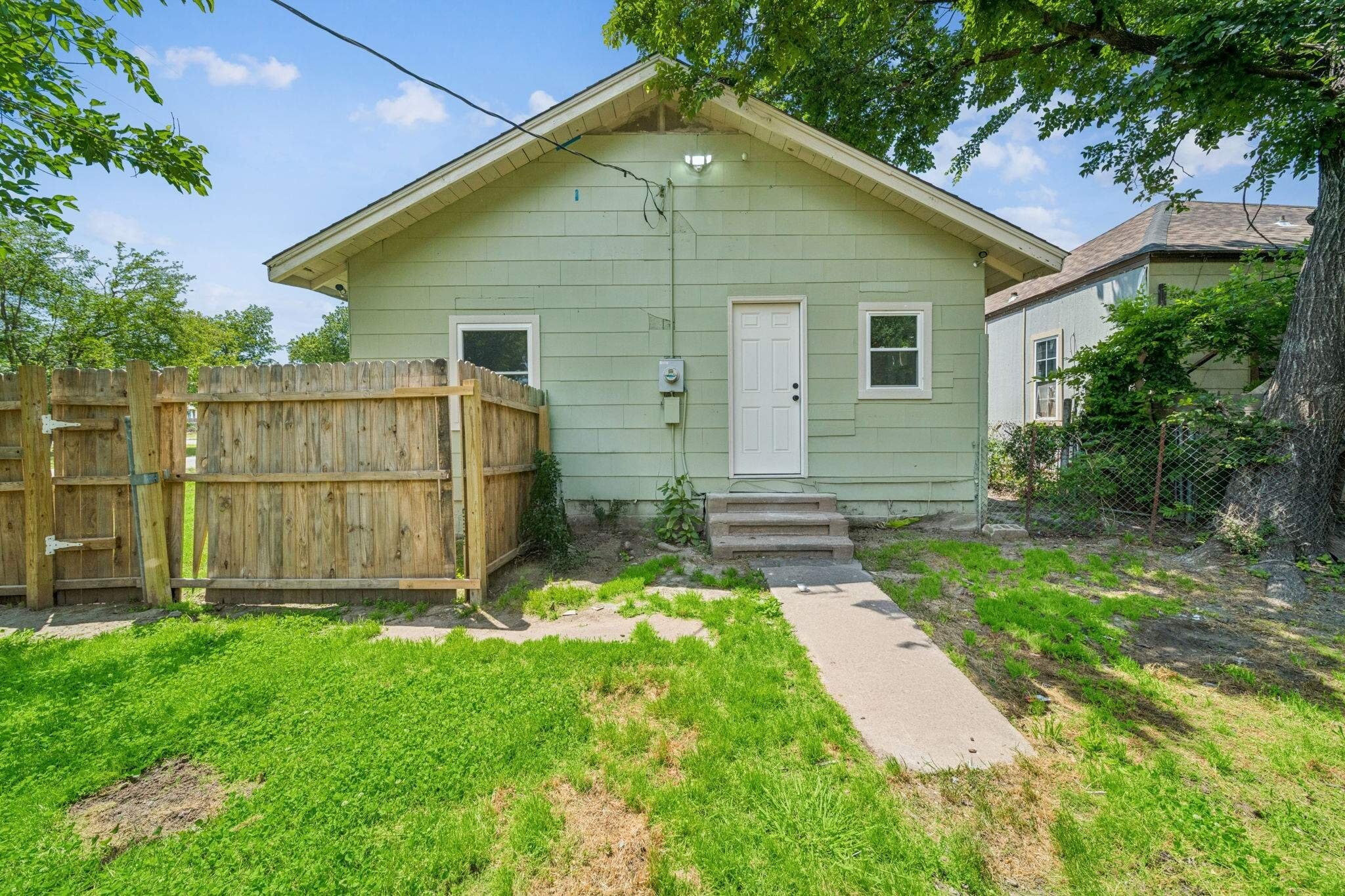 Building Photo - 4847 S 32nd W Ave