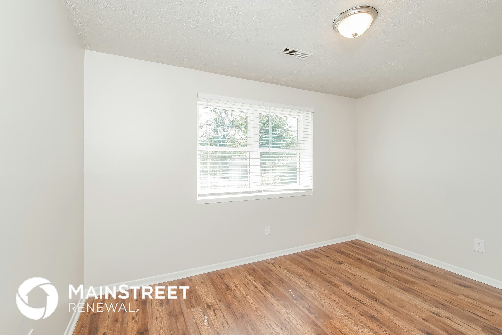 Building Photo - 129 Longvale Dr