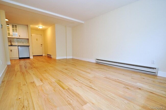 Building Photo - 407 Woodland Hills Rd