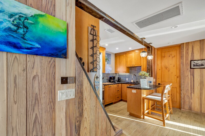 Building Photo - 1686 Neptune Ave