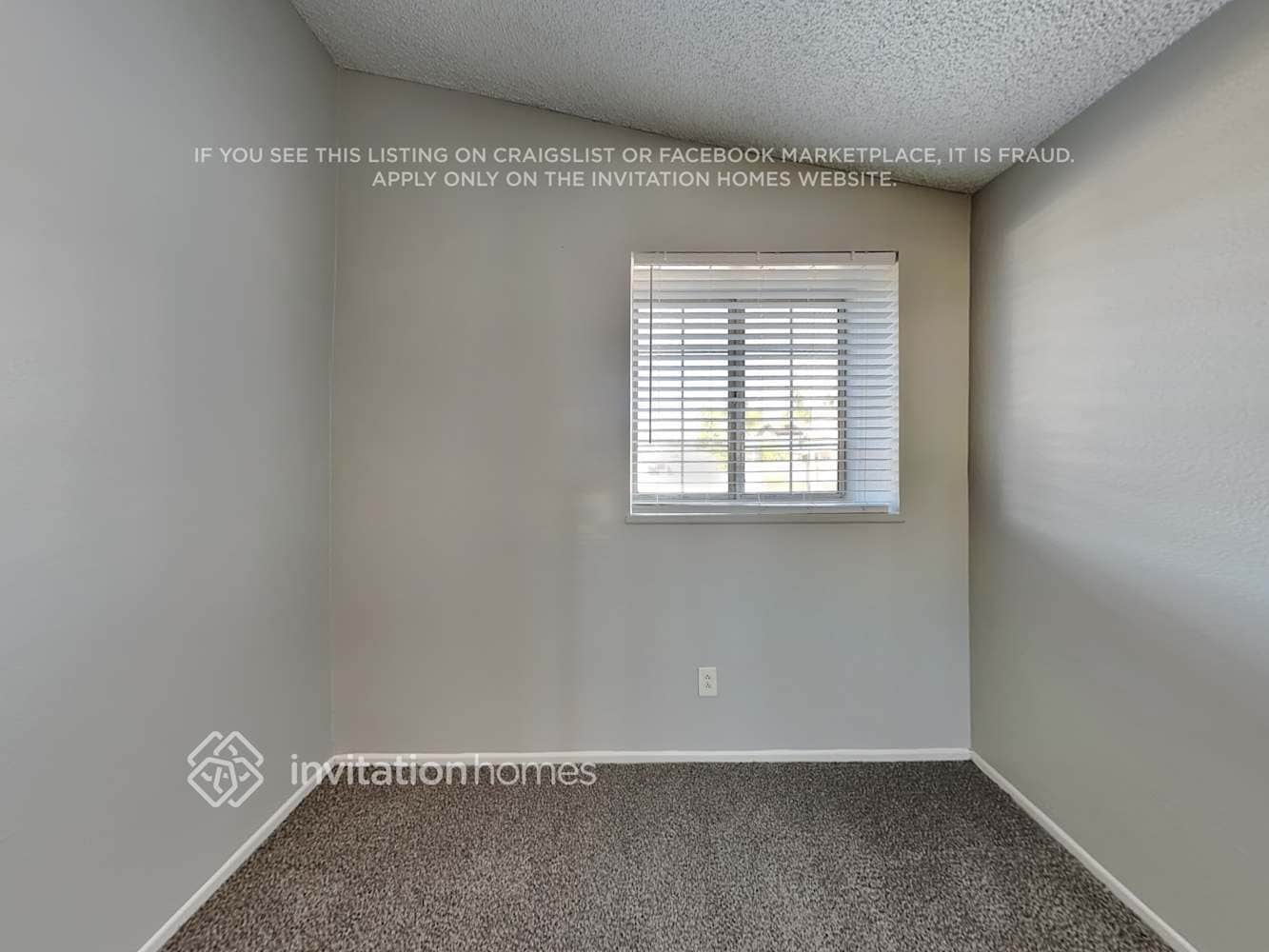 Building Photo - 14327 Green Vista Dr