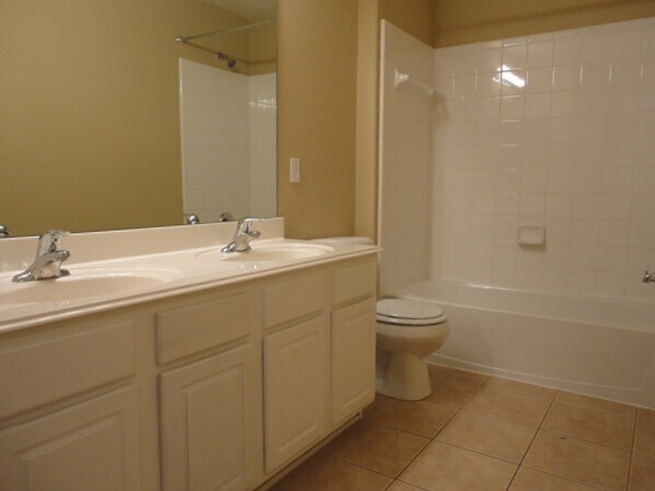 Building Photo - 18319 Fieldbluff Ln