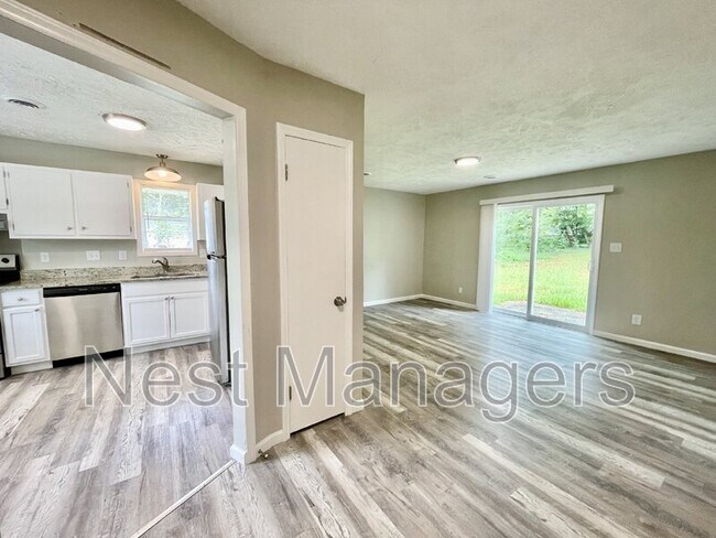 Building Photo - 6405 Lorell Ct