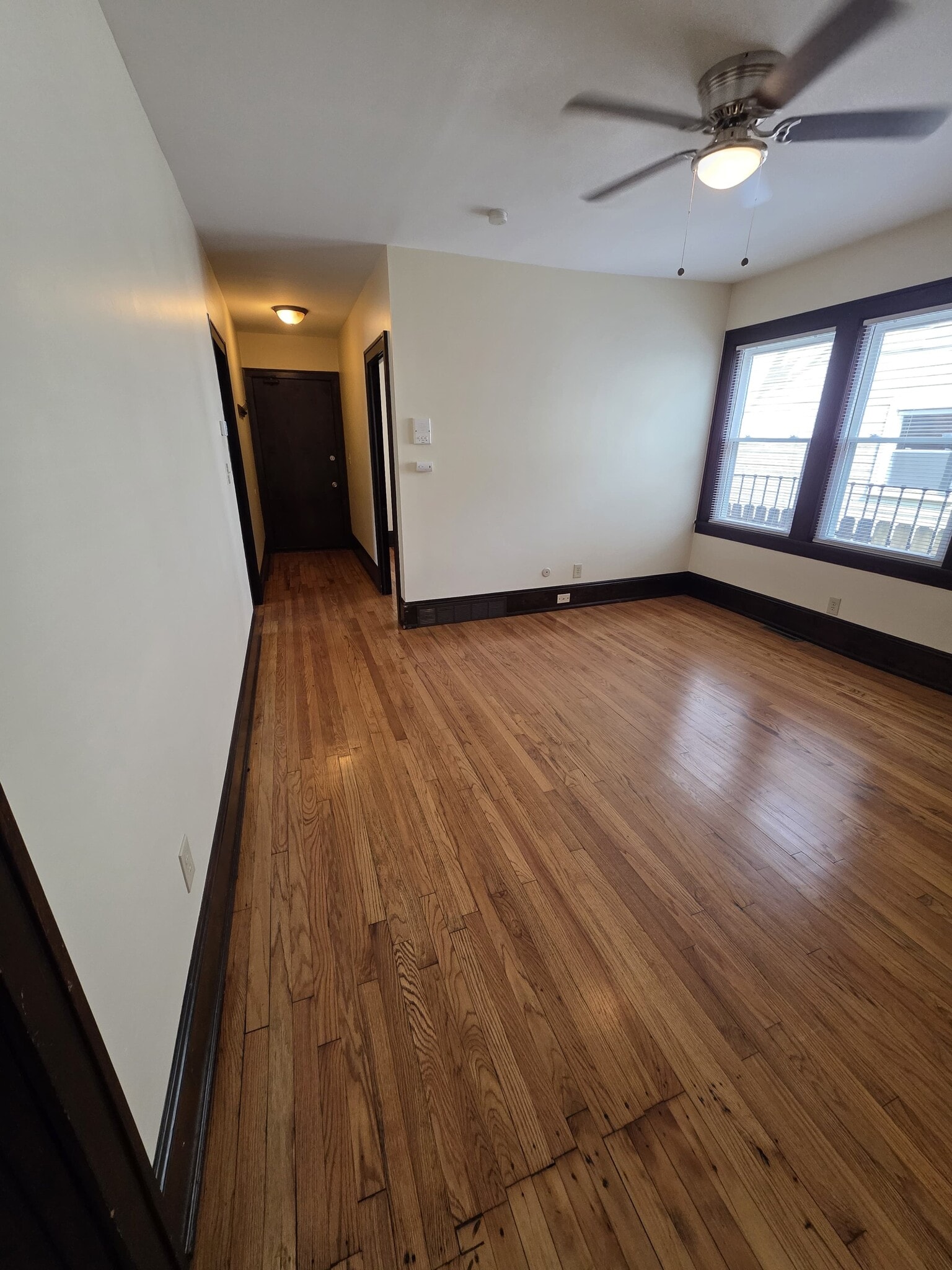 Building Photo - 1745 W 31st Pl