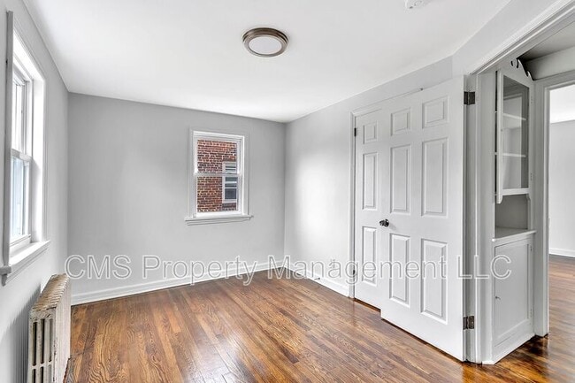 Building Photo - 401 Sanford Ave