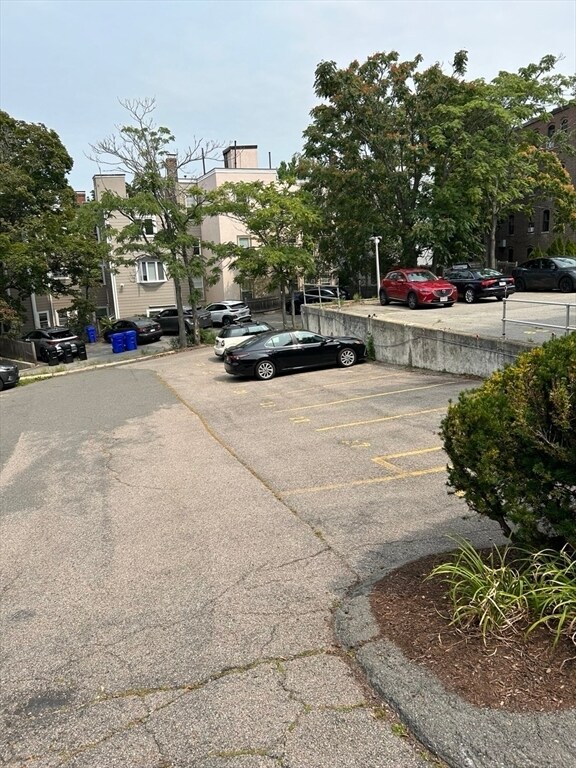 Building Photo - 313 Tappan St