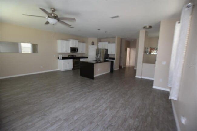 Building Photo - 1570 Scarlet Oak Loop