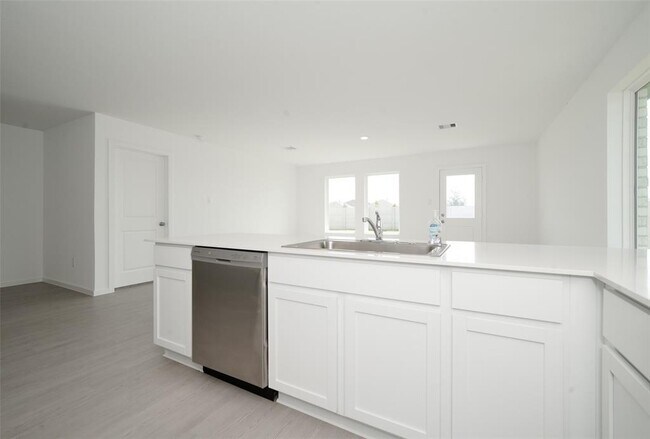 Building Photo - 6602 Tricolor Beech Ln