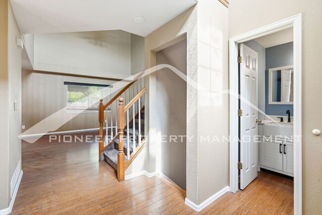 Building Photo - Spacious Home with Central AC and Fenced Yard