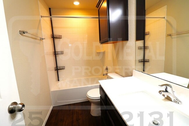 Building Photo - Don't Miss Out on This Beauty At 2521 Bargello! - Now Available For Rent!