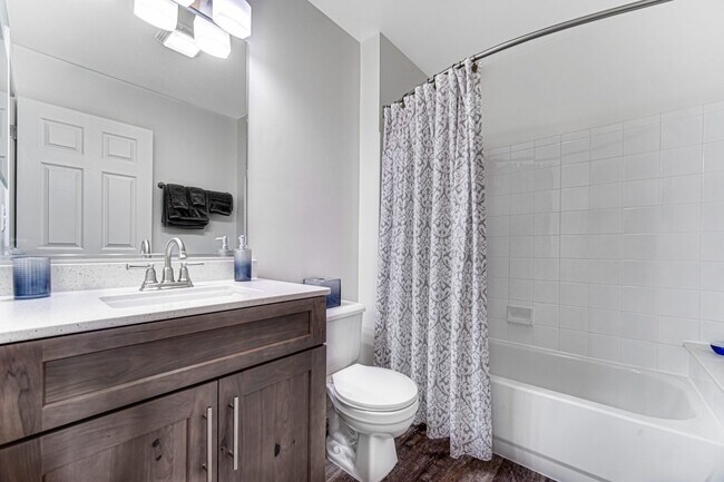 Building Photo - 122 Brahms Ct