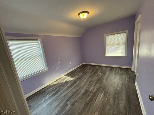 Building Photo - 4739 W 125th St