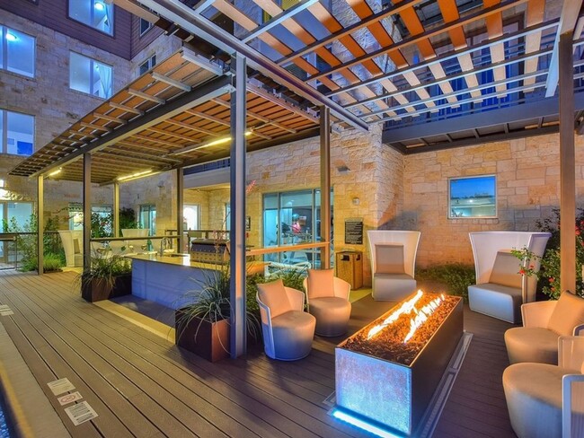 Building Photo - 1900 Barton Springs Rd