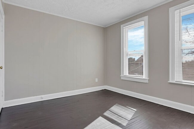 Building Photo - 791-793 E Starr Ave