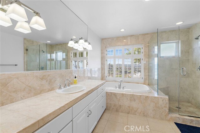 Building Photo - 1545 Caribbean Way