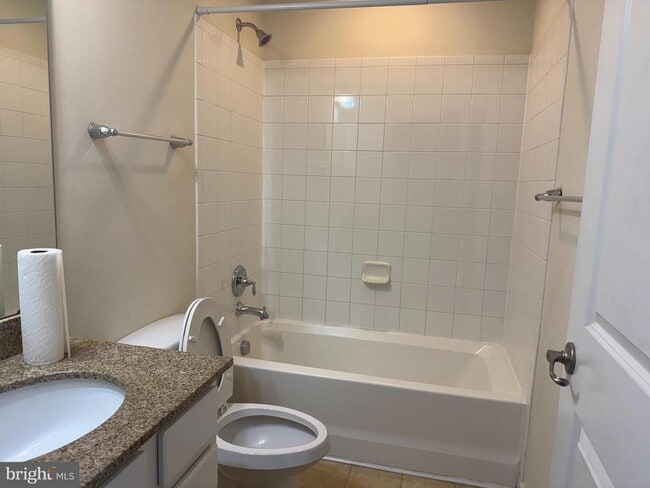 Building Photo - 814 Susan Cir