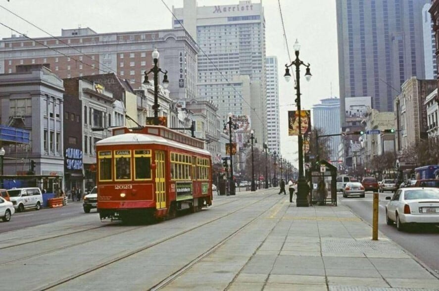 Building Photo - 201 Magazine St