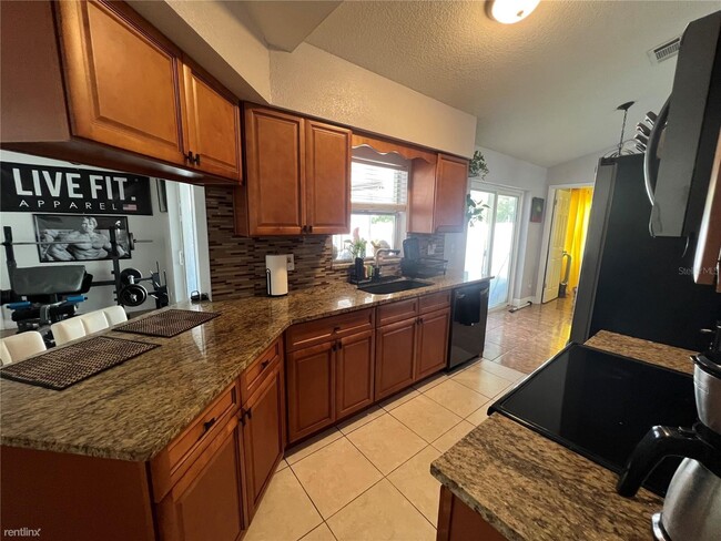 Building Photo - 3 br, 2 bath House - 189 La Paz Drive