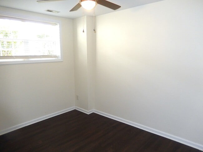 Building Photo - 5445 Crabtree Park Ct